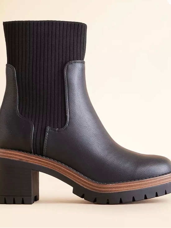 MIA Shoes - MIA Black Ribbed Chelsea Block Heel Ankle Boot